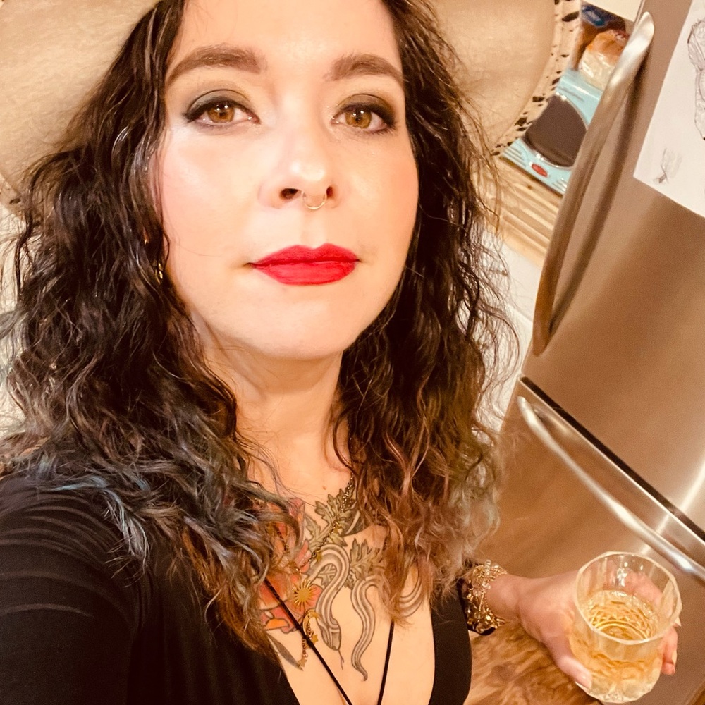 Meet your Posher, Sara